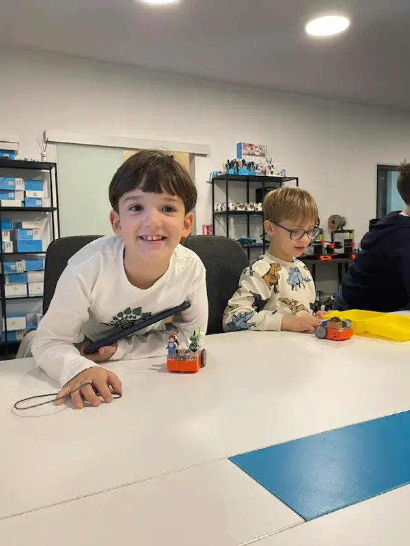 3 Mituri despre robotica pentru copii