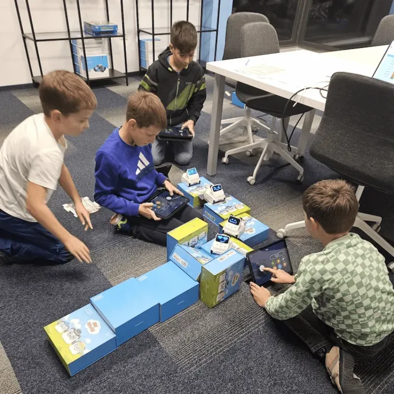 „E prea mic pentru robotică?” De ce clasele I–III sunt, de fapt, „Fereastra de Aur”