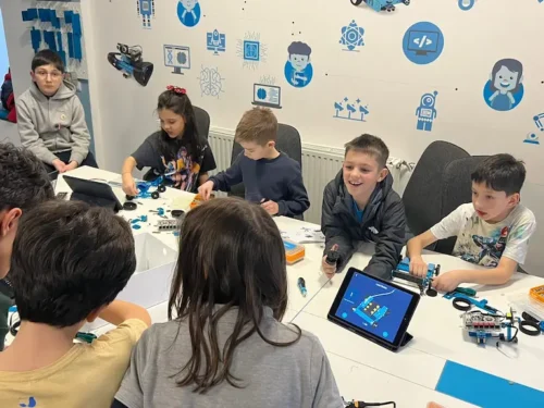 AI și robotică pentru copii: de ce nu mai sunt doar hobby-uri în 2026