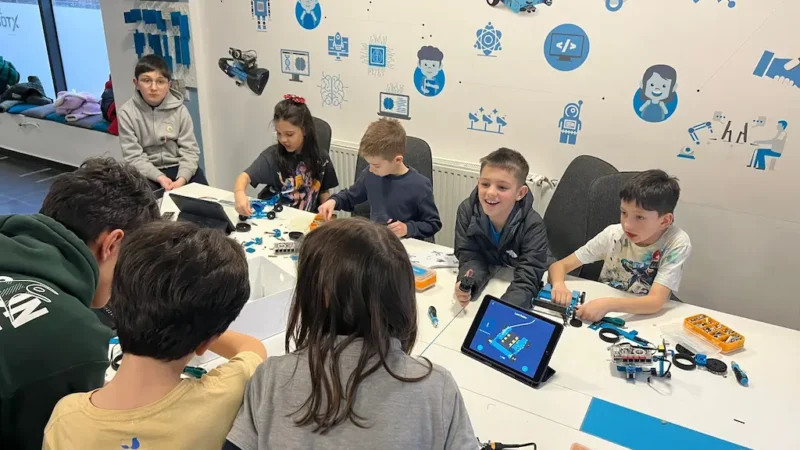 AI și robotică pentru copii: de ce nu mai sunt doar hobby-uri în 2026