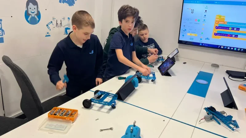 Copilul tău consumă tehnologie. Dar o creează?