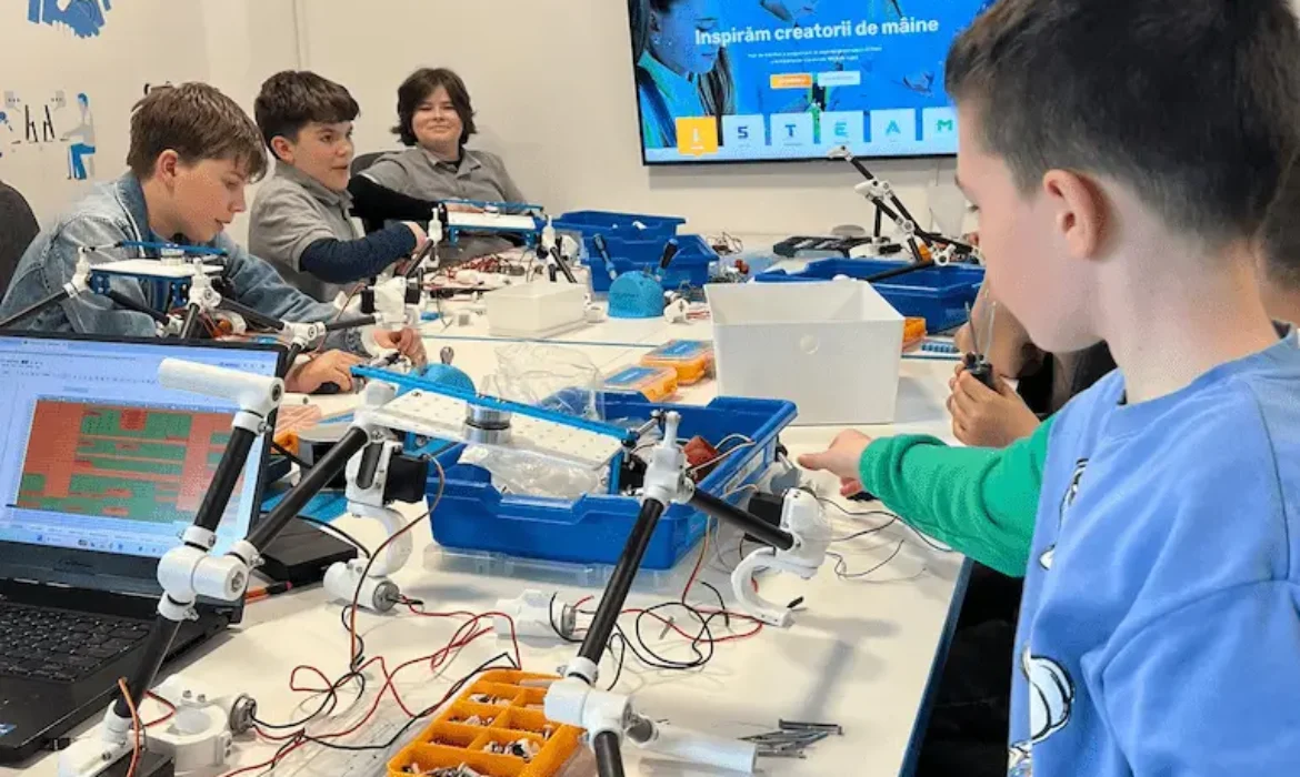 Care sunt avantajele cursurilor de robotică pentru copii oferite de Smart RobotX față de alte oferte locale?