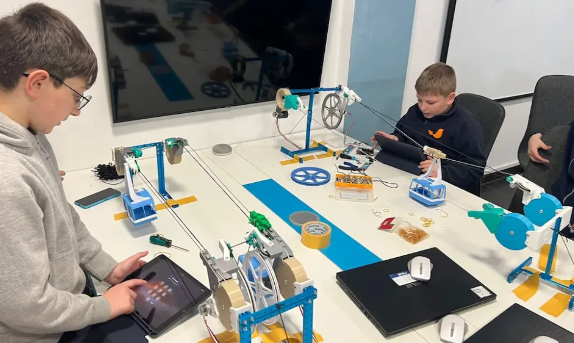 Copiii vor avea joburi care nu există încă. Cum îi pregătim pentru viitor?